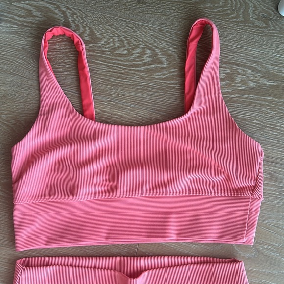 Beach Riot Leah Top/Ayla Legging Athleisure Set - Coral - Picture 4 of 9